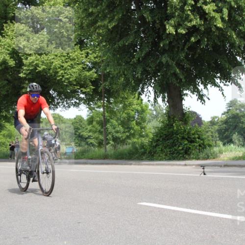 15.06.2025 - 7 Türme Triathlon Yannick Fuchs http://msf.ph/oto/7961438 15.06.2025 12:19:06 Radfahren  meine-sportfotos.de