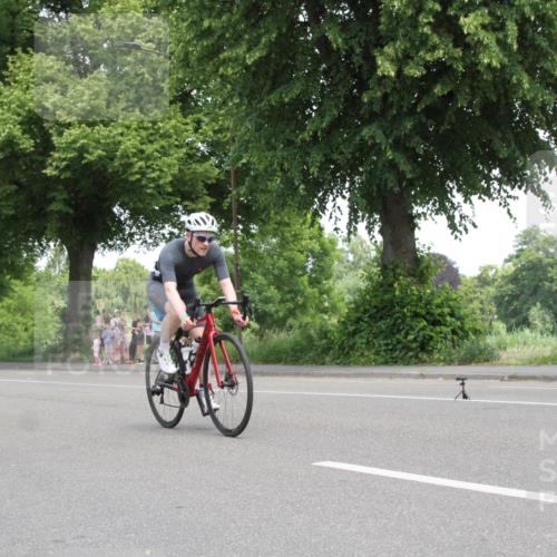 15.06.2025 - 7 Türme Triathlon Yannick Fuchs http://msf.ph/oto/7961473 15.06.2025 12:19:35 Radfahren  meine-sportfotos.de