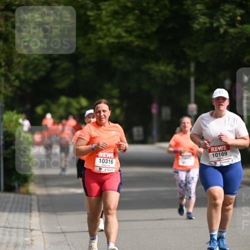 15.06.2025 - REWE Women's Run Dr. Thomas Lammeyer http://msf.ph/oto/7961474 15.06.2025 09:50:30 Laufen 10316, 10169 meine-sportfotos.de