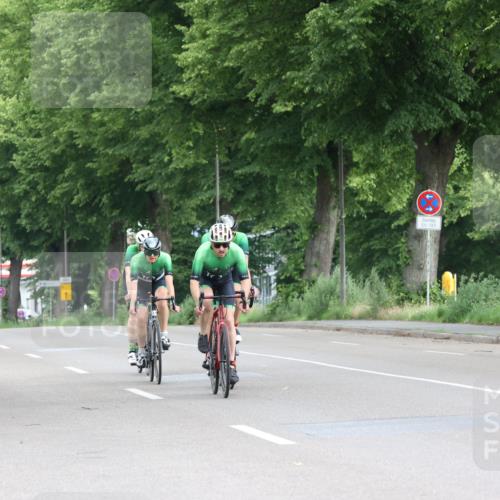 15.06.2025 - 7 Türme Triathlon Yannick Fuchs http://msf.ph/oto/7961475 15.06.2025 10:02:34 Radfahren 129, 132 meine-sportfotos.de