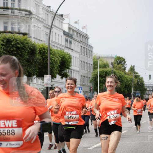 15.06.2025 - REWE Women's Run Jannik Wohlers http://msf.ph/oto/7961478 15.06.2025 09:46:13 Laufen 5588, 5493, 5605 meine-sportfotos.de