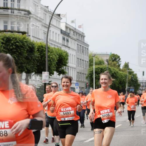 15.06.2025 - REWE Women's Run Jannik Wohlers http://msf.ph/oto/7961482 15.06.2025 09:46:13 Laufen 88, 5493, 5605 meine-sportfotos.de