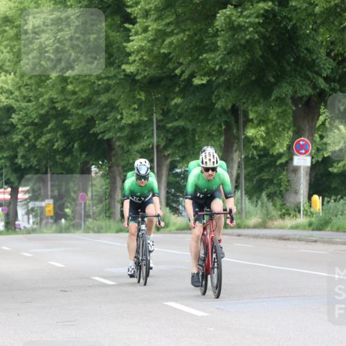 15.06.2025 - 7 Türme Triathlon Yannick Fuchs http://msf.ph/oto/7961484 15.06.2025 10:02:35 Radfahren 129, 132 meine-sportfotos.de