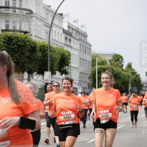 15.06.2025 - REWE Women's Run Jannik Wohlers http://msf.ph/oto/7961486 15.06.2025 09:46:13 Laufen 5493, 5605 meine-sportfotos.de