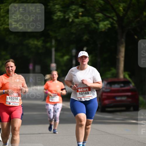 15.06.2025 - REWE Women's Run Dr. Thomas Lammeyer http://msf.ph/oto/7961496 15.06.2025 09:50:31 Laufen 10316, 10169 meine-sportfotos.de
