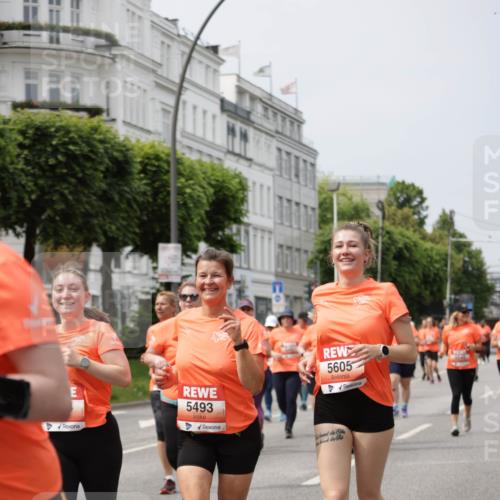 15.06.2025 - REWE Women's Run Jannik Wohlers http://msf.ph/oto/7961499 15.06.2025 09:46:13 Laufen 5493, 5605 meine-sportfotos.de