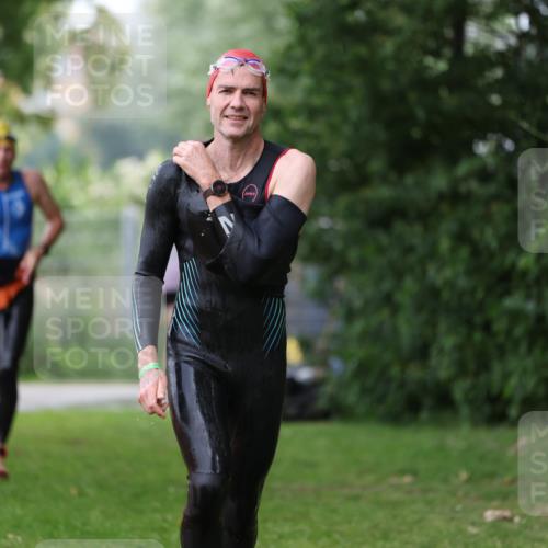 15.06.2025 - 7 Türme Triathlon Michael Strokosch http://msf.ph/oto/7961501 15.06.2025 12:13:29 Schwimmen 396, 494, 539, 566 meine-sportfotos.de