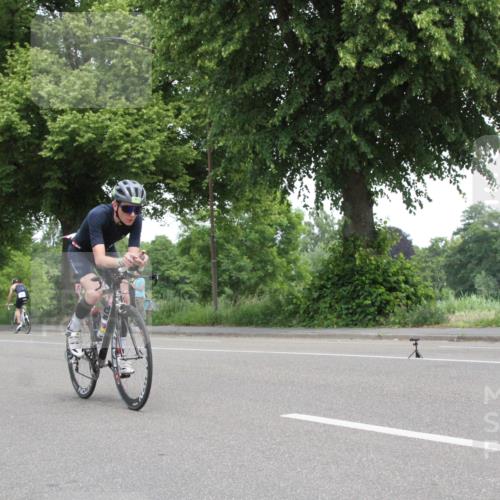 15.06.2025 - 7 Türme Triathlon Yannick Fuchs http://msf.ph/oto/7961533 15.06.2025 12:22:14 Radfahren  meine-sportfotos.de