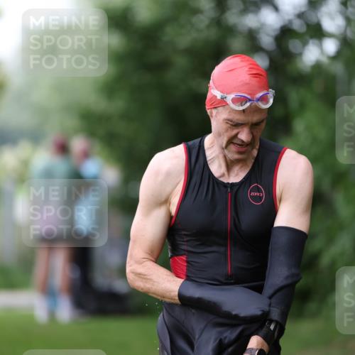 15.06.2025 - 7 Türme Triathlon Michael Strokosch http://msf.ph/oto/7961535 15.06.2025 12:13:30 Schwimmen 396, 494, 539, 566 meine-sportfotos.de