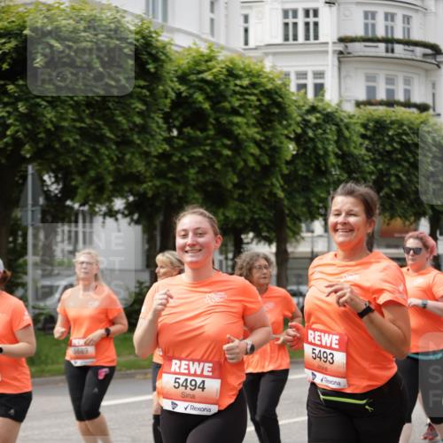 15.06.2025 - REWE Women's Run Jannik Wohlers http://msf.ph/oto/7961549 15.06.2025 09:46:14 Laufen 5689, 5494, 5493 meine-sportfotos.de