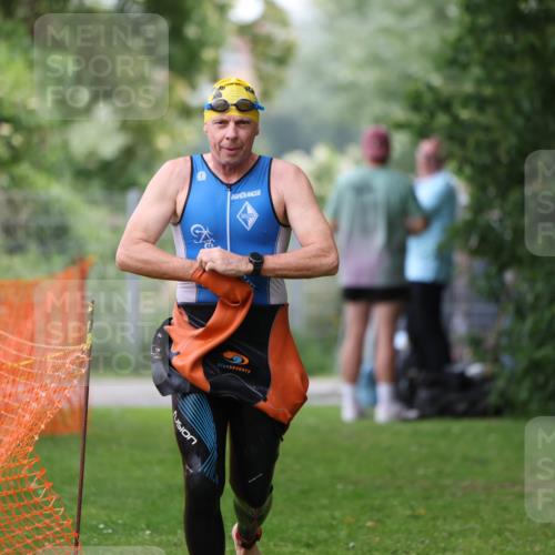 15.06.2025 - 7 Türme Triathlon Michael Strokosch http://msf.ph/oto/7961572 15.06.2025 12:13:32 Schwimmen 396, 494, 539, 566, 633 meine-sportfotos.de