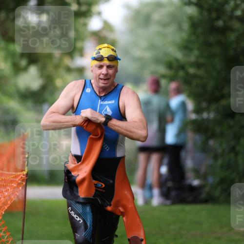 15.06.2025 - 7 Türme Triathlon Michael Strokosch http://msf.ph/oto/7961585 15.06.2025 12:13:33 Schwimmen 396, 494, 539, 566, 633 meine-sportfotos.de