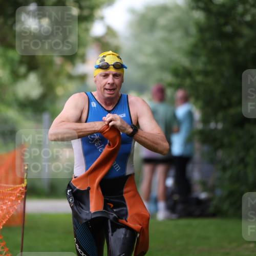 15.06.2025 - 7 Türme Triathlon Michael Strokosch http://msf.ph/oto/7961594 15.06.2025 12:13:33 Schwimmen 396, 494, 539, 566, 633 meine-sportfotos.de