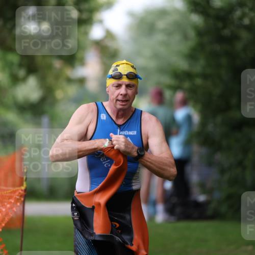 15.06.2025 - 7 Türme Triathlon Michael Strokosch http://msf.ph/oto/7961599 15.06.2025 12:13:33 Schwimmen 396, 494, 539, 566, 633 meine-sportfotos.de