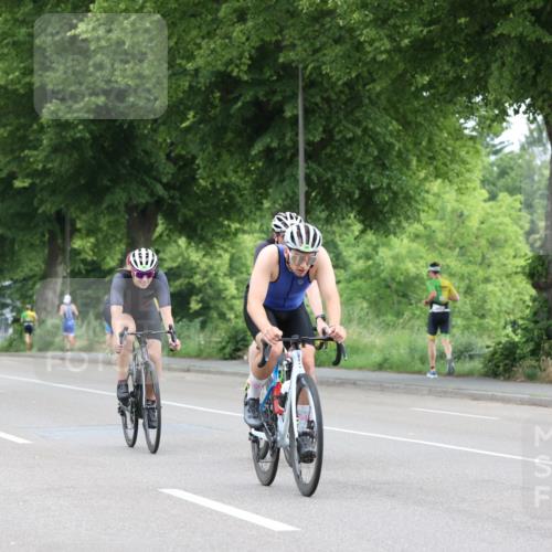 15.06.2025 - 7 Türme Triathlon Yannick Fuchs http://msf.ph/oto/7961603 15.06.2025 10:03:37 Radfahren  meine-sportfotos.de