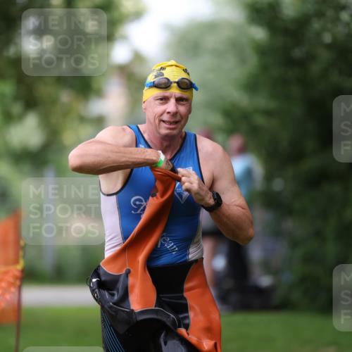 15.06.2025 - 7 Türme Triathlon Michael Strokosch http://msf.ph/oto/7961612 15.06.2025 12:13:34 Schwimmen 396, 494, 539, 566, 633 meine-sportfotos.de