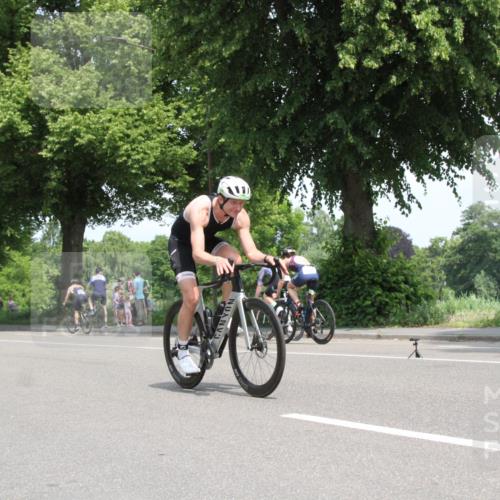 15.06.2025 - 7 Türme Triathlon Yannick Fuchs http://msf.ph/oto/7961616 15.06.2025 12:25:34 Radfahren  meine-sportfotos.de