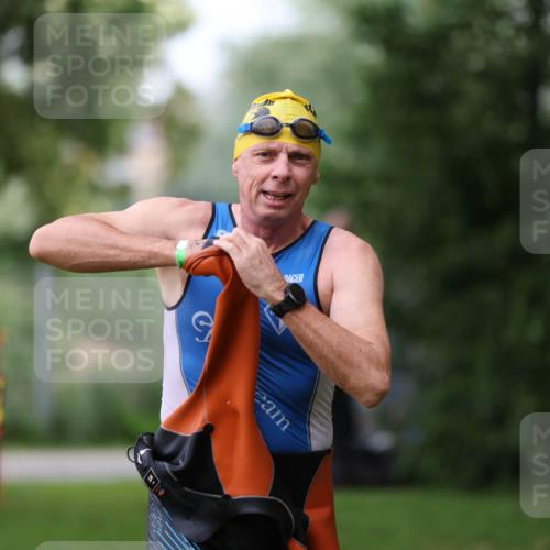 15.06.2025 - 7 Türme Triathlon Michael Strokosch http://msf.ph/oto/7961618 15.06.2025 12:13:34 Schwimmen 396, 494, 539, 566, 633 meine-sportfotos.de