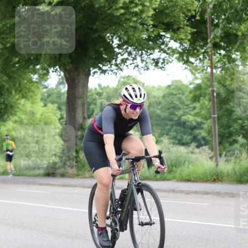 15.06.2025 - 7 Türme Triathlon Yannick Fuchs http://msf.ph/oto/7961624 15.06.2025 10:03:38 Radfahren  meine-sportfotos.de