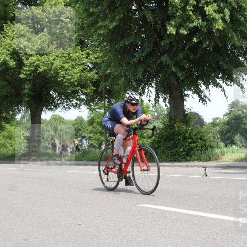 15.06.2025 - 7 Türme Triathlon Yannick Fuchs http://msf.ph/oto/7961625 15.06.2025 12:25:51 Radfahren  meine-sportfotos.de