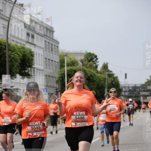 15.06.2025 - REWE Women's Run Jannik Wohlers http://msf.ph/oto/7961631 15.06.2025 09:46:19 Laufen 5675, 5545, 5488, 5145 meine-sportfotos.de
