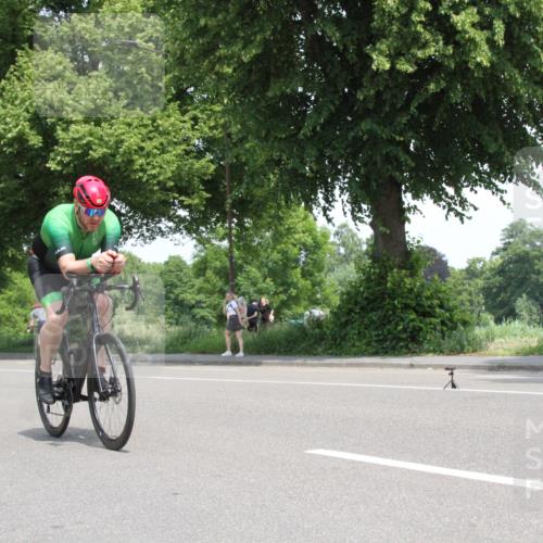 15.06.2025 - 7 Türme Triathlon Yannick Fuchs http://msf.ph/oto/7961680 15.06.2025 12:27:06 Radfahren  meine-sportfotos.de