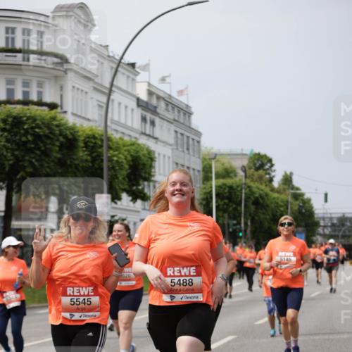 15.06.2025 - REWE Women's Run Jannik Wohlers http://msf.ph/oto/7961682 15.06.2025 09:46:19 Laufen 5545, 320, 5488, 5145 meine-sportfotos.de