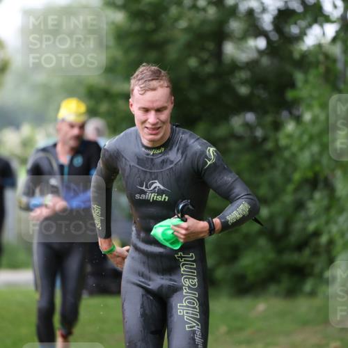 15.06.2025 - 7 Türme Triathlon Michael Strokosch http://msf.ph/oto/7961689 15.06.2025 12:13:48 Schwimmen 395, 497, 543, 566, 599, 633 meine-sportfotos.de