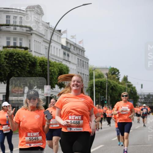 15.06.2025 - REWE Women's Run Jannik Wohlers http://msf.ph/oto/7961693 15.06.2025 09:46:19 Laufen 5343, 5545, 5320, 5488, 5145 meine-sportfotos.de