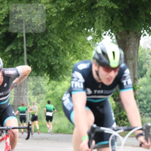 15.06.2025 - 7 Türme Triathlon Yannick Fuchs http://msf.ph/oto/7961700 15.06.2025 10:05:53 Radfahren 137, 139, 140, 145, 146, 148 meine-sportfotos.de