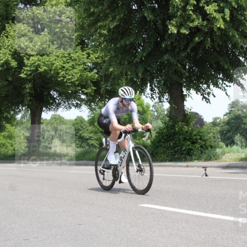 15.06.2025 - 7 Türme Triathlon Yannick Fuchs http://msf.ph/oto/7961724 15.06.2025 12:29:31 Radfahren  meine-sportfotos.de