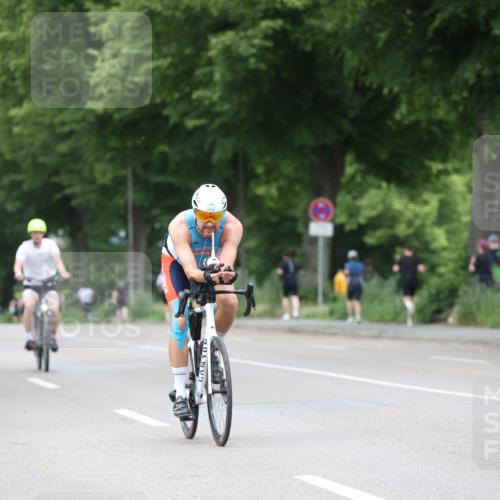 15.06.2025 - 7 Türme Triathlon Yannick Fuchs http://msf.ph/oto/7961726 15.06.2025 13:50:41 Radfahren 195, 326, 389, 1096 meine-sportfotos.de