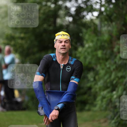 15.06.2025 - 7 Türme Triathlon Michael Strokosch http://msf.ph/oto/7961727 15.06.2025 12:13:50 Schwimmen 395, 497, 501, 543, 566, 599, 633 meine-sportfotos.de