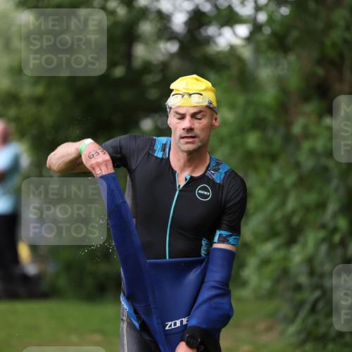 15.06.2025 - 7 Türme Triathlon Michael Strokosch http://msf.ph/oto/7961732 15.06.2025 12:13:50 Schwimmen 395, 497, 501, 543, 566, 599, 633 meine-sportfotos.de