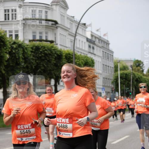 15.06.2025 - REWE Women's Run Jannik Wohlers http://msf.ph/oto/7961734 15.06.2025 09:46:20 Laufen 5545, 5675, 5488, 5286, 5145 meine-sportfotos.de