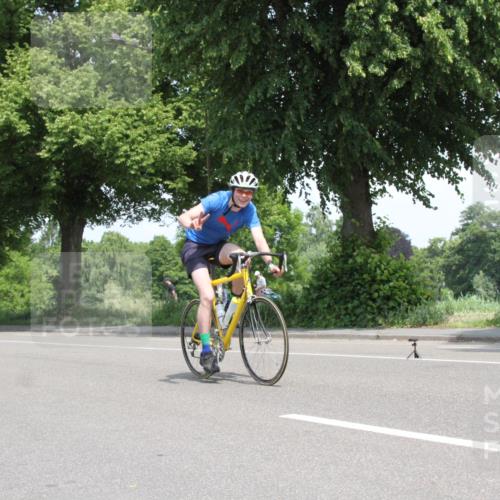 15.06.2025 - 7 Türme Triathlon Yannick Fuchs http://msf.ph/oto/7961750 15.06.2025 12:30:00 Radfahren  meine-sportfotos.de