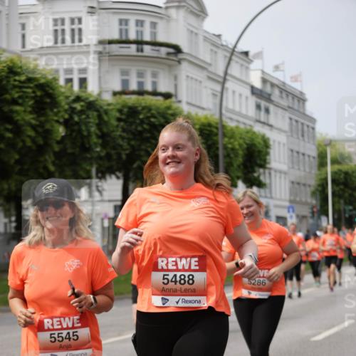 15.06.2025 - REWE Women's Run Jannik Wohlers http://msf.ph/oto/7961756 15.06.2025 09:46:20 Laufen 5545, 5488, 5286 meine-sportfotos.de