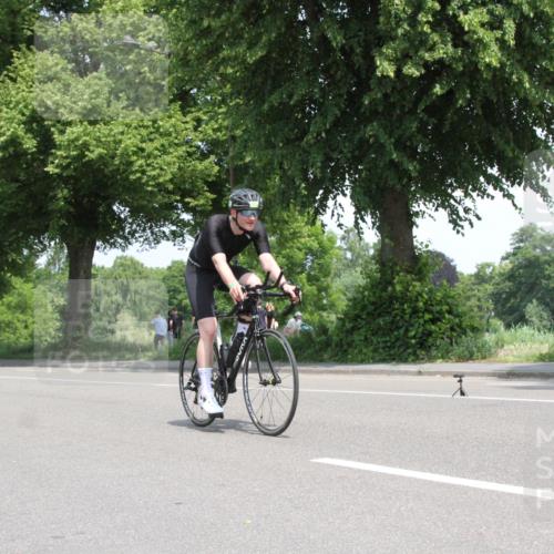 15.06.2025 - 7 Türme Triathlon Yannick Fuchs http://msf.ph/oto/7961781 15.06.2025 12:30:34 Radfahren  meine-sportfotos.de