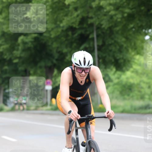 15.06.2025 - 7 Türme Triathlon Yannick Fuchs http://msf.ph/oto/7961802 15.06.2025 10:06:09 Radfahren 70 meine-sportfotos.de