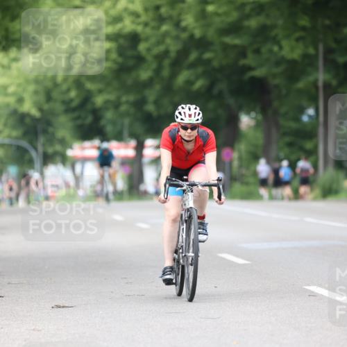 15.06.2025 - 7 Türme Triathlon Yannick Fuchs http://msf.ph/oto/7961876 15.06.2025 13:50:49 Radfahren 256, 389, 911, 954 meine-sportfotos.de