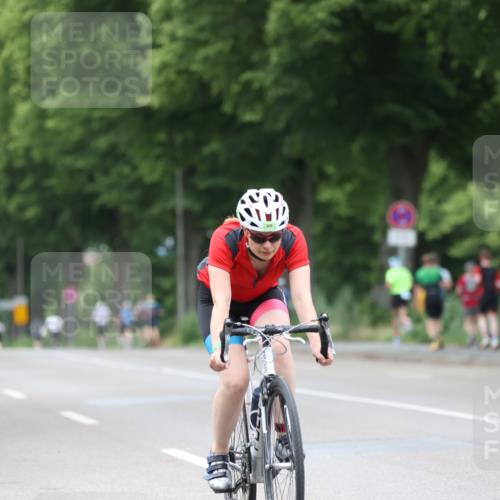 15.06.2025 - 7 Türme Triathlon Yannick Fuchs http://msf.ph/oto/7961894 15.06.2025 13:50:50 Radfahren 256, 389, 911, 954 meine-sportfotos.de