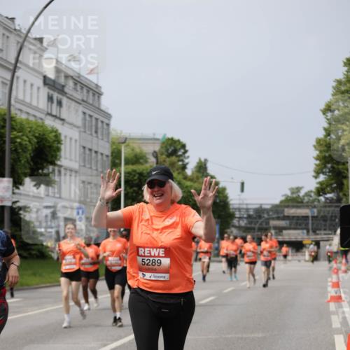 15.06.2025 - REWE Women's Run Jannik Wohlers http://msf.ph/oto/7961920 15.06.2025 09:46:32 Laufen 5180, 5289 meine-sportfotos.de