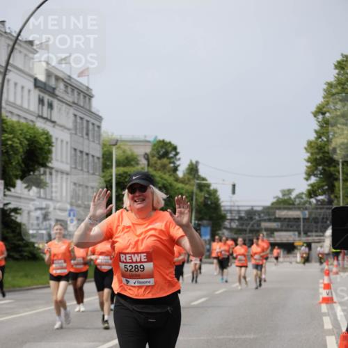 15.06.2025 - REWE Women's Run Jannik Wohlers http://msf.ph/oto/7961925 15.06.2025 09:46:32 Laufen 5289 meine-sportfotos.de