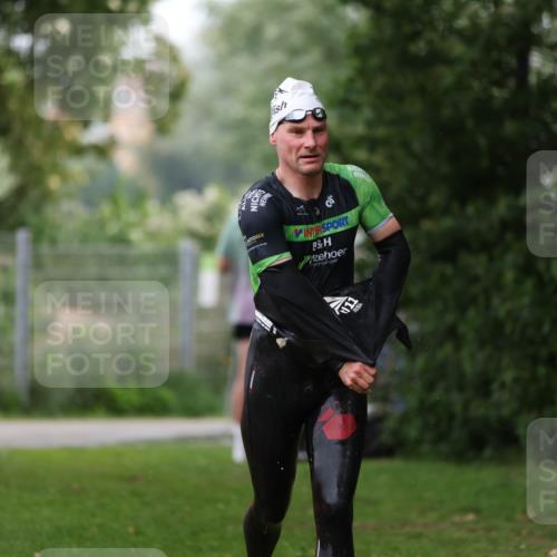 15.06.2025 - 7 Türme Triathlon Michael Strokosch http://msf.ph/oto/7961954 15.06.2025 12:14:07 Schwimmen 370, 395, 439, 442, 466, 497, 501, 543, 599 meine-sportfotos.de