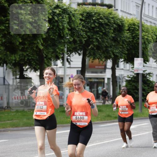 15.06.2025 - REWE Women's Run Jannik Wohlers http://msf.ph/oto/7961964 15.06.2025 09:46:36 Laufen 5152, 5180, 5409, 5338 meine-sportfotos.de