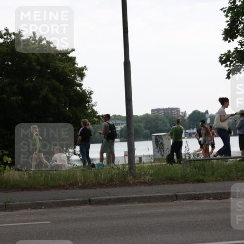 15.06.2025 - 7 Türme Triathlon Yannick Fuchs http://msf.ph/oto/7961983 15.06.2025 10:12:05 Radfahren  meine-sportfotos.de