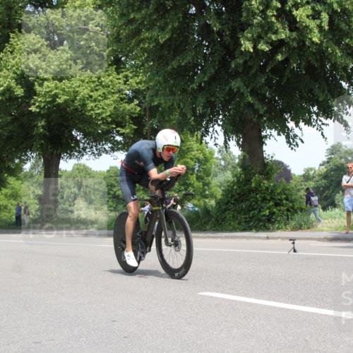 15.06.2025 - 7 Türme Triathlon Yannick Fuchs http://msf.ph/oto/7961987 15.06.2025 12:34:30 Radfahren  meine-sportfotos.de