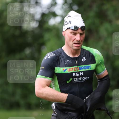 15.06.2025 - 7 Türme Triathlon Michael Strokosch http://msf.ph/oto/7962056 15.06.2025 12:14:09 Schwimmen 370, 395, 439, 442, 466, 497, 498, 501, 543, 599 meine-sportfotos.de