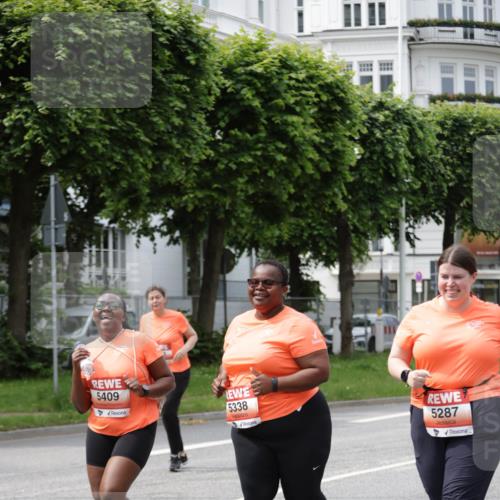 15.06.2025 - REWE Women's Run Jannik Wohlers http://msf.ph/oto/7962061 15.06.2025 09:46:41 Laufen 5409, 5338, 5287 meine-sportfotos.de