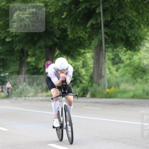 15.06.2025 - 7 Türme Triathlon Yannick Fuchs http://msf.ph/oto/7962080 15.06.2025 10:53:24 Radfahren 324 meine-sportfotos.de